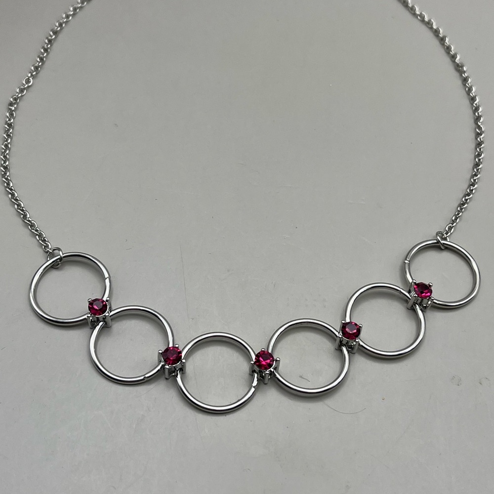 Elegant Silver and Red Gemstone Necklace - Picture 2 of 3